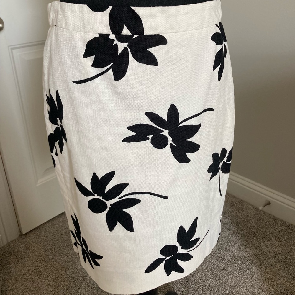 The Pencil Skirt!